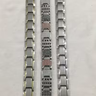 دستبند مغناطیسی سلامت نقره ای با خط طلایی