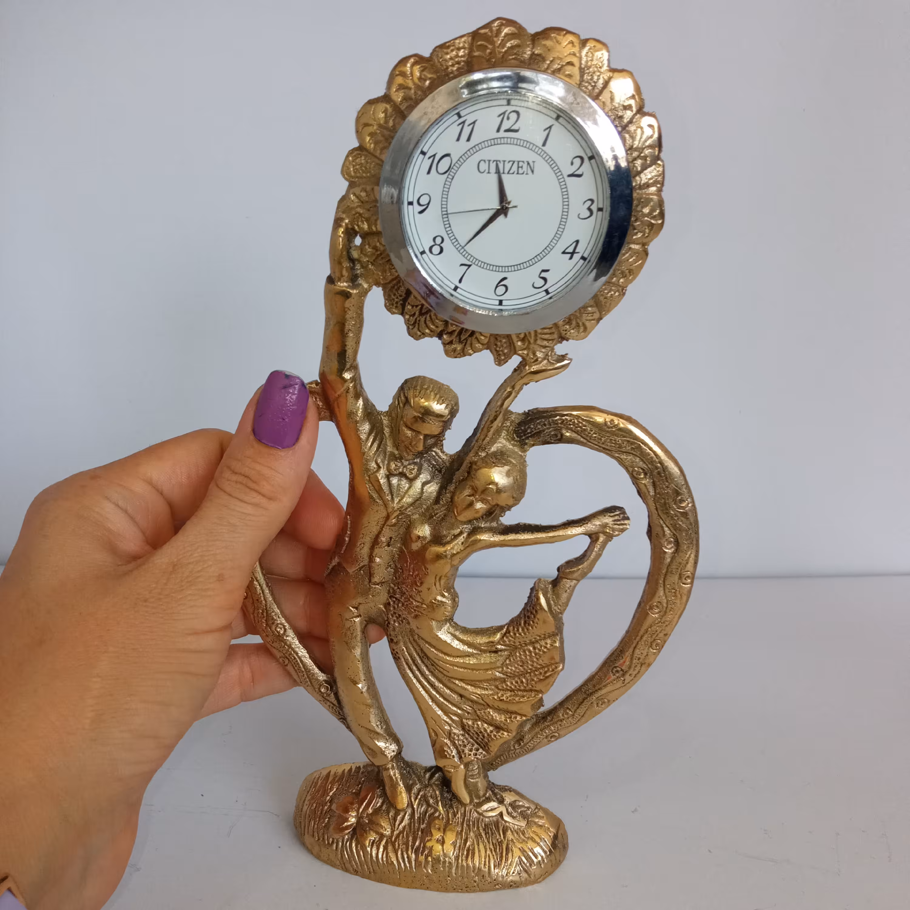 ساعت رو میزی مدل عروس داماد رقاص(برنز)