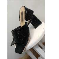 (کفش) صندل روفرشی