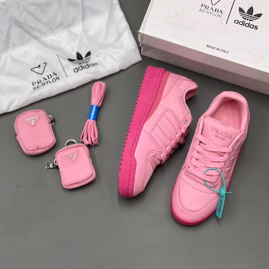 889 کتونی زنانه  آدیداس صورتی کفش خاص دخترانه Adidas 