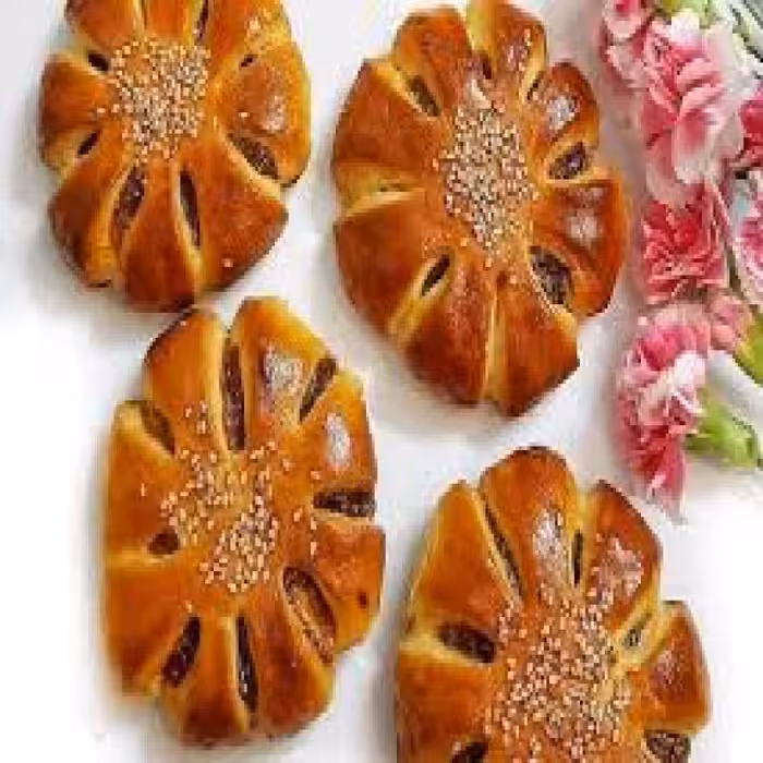 کلوچه خرمایی  مغز دار مقوی باب میل همه ی افراد 