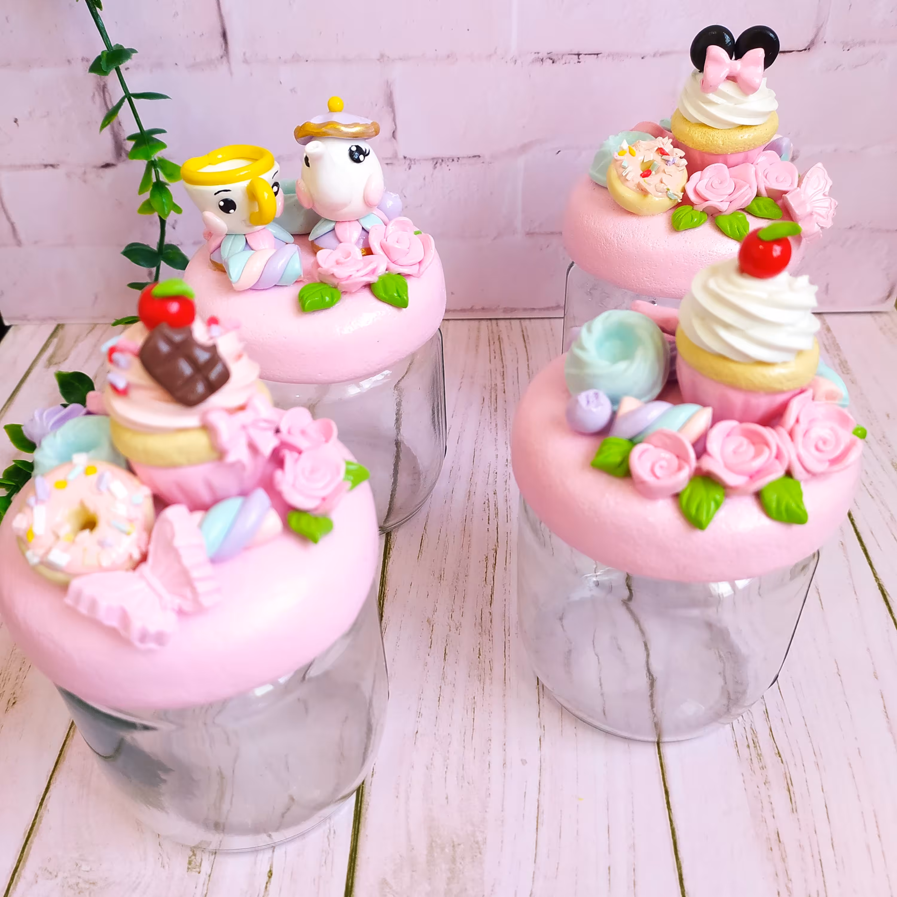  جا ادویه  بانکه شیشه ای کارشده با خمیر پلیمری یک عددی مخصوص ادویه .مر