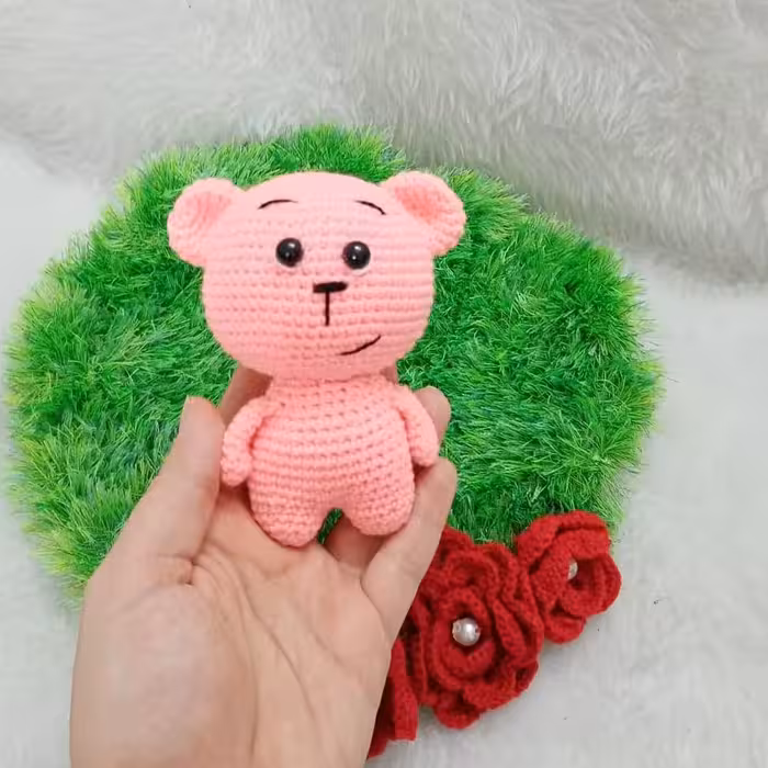 عروسک دست بافت خرس کله گنده
رنگبندی قابل تغییراست