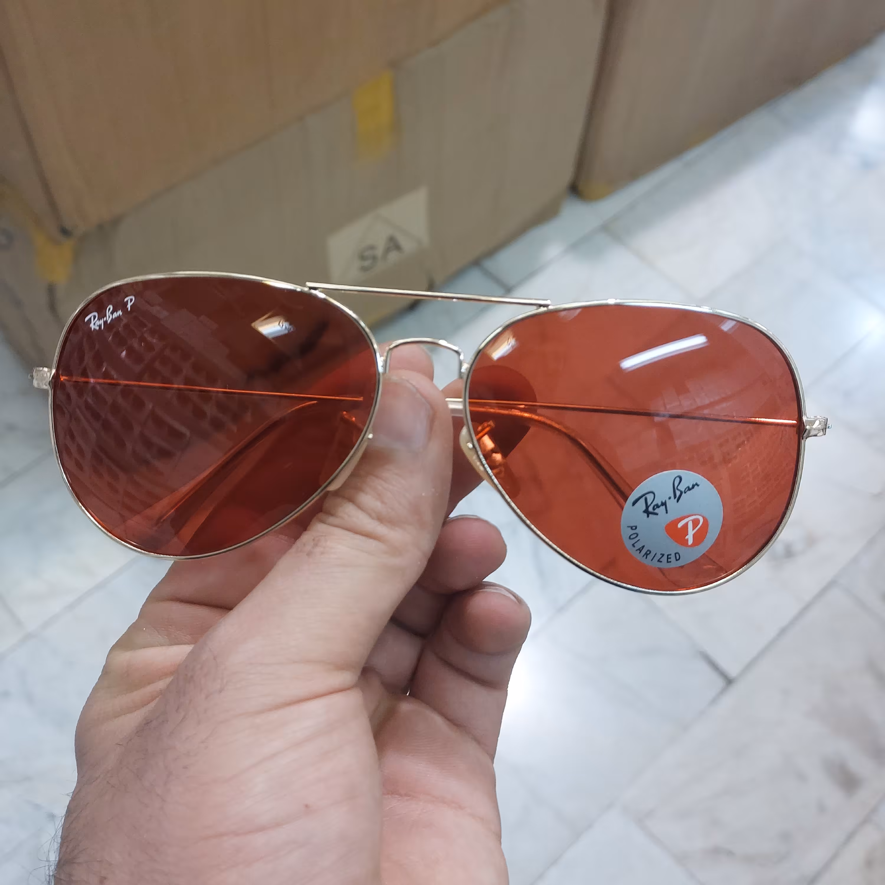 عینک آفتابی و دید در شب خلبانی مارک ریبن شیشه پلاریزه(رنگ قرمز)