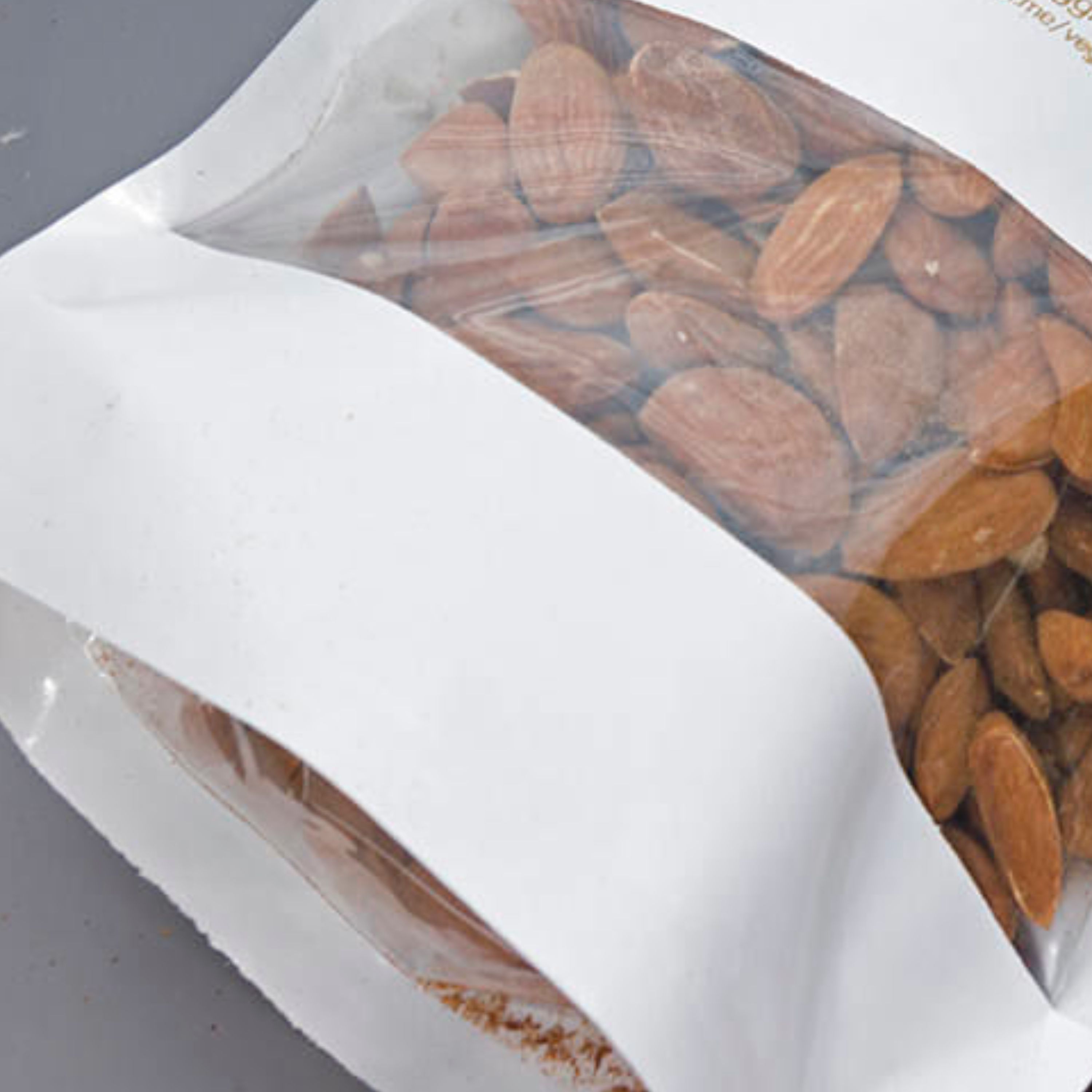 مغز بادام سنگی 500 گرمی