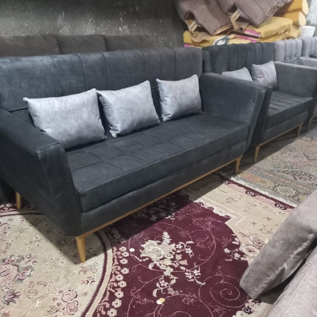 مبل و مبلمان درجه یک باکیفیت ازتولید به مصرف استفاده مستقیم از فوم واسفنج درجه یک و پارچه درجه یک درانواع رنگ و طرح

