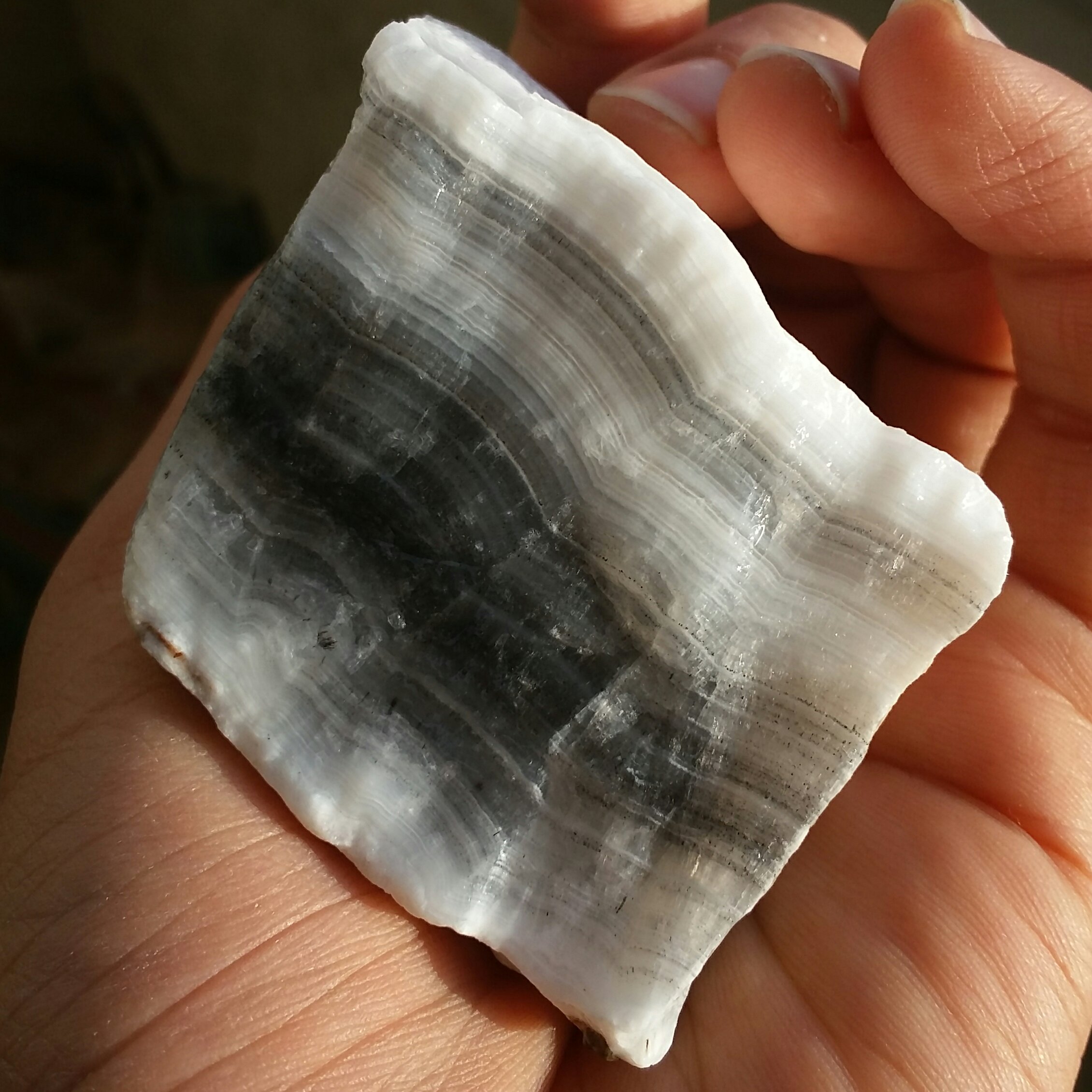 سنگ راف غووولپیکر عقیق چند پوست صد در صد طبیعی  شاهکار خلقت خااص
با قابلیت ساخت چندین نگین دیدنی