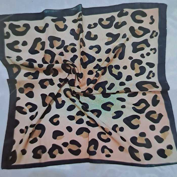 مینی اسکارف پلنگی