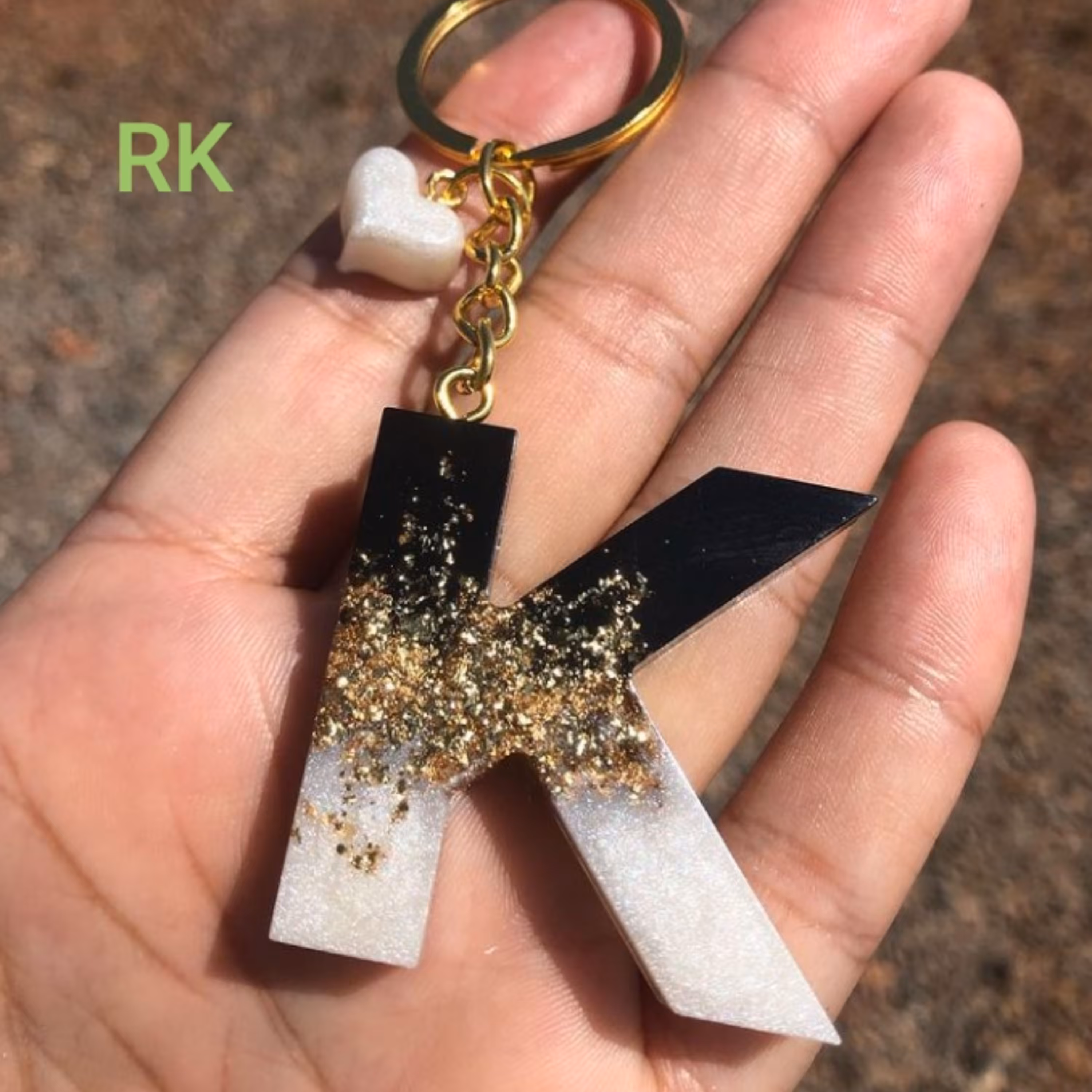 جاسوئیچی رزینی با ترکیب رنگ بسیار عالی و منحصر به فرد