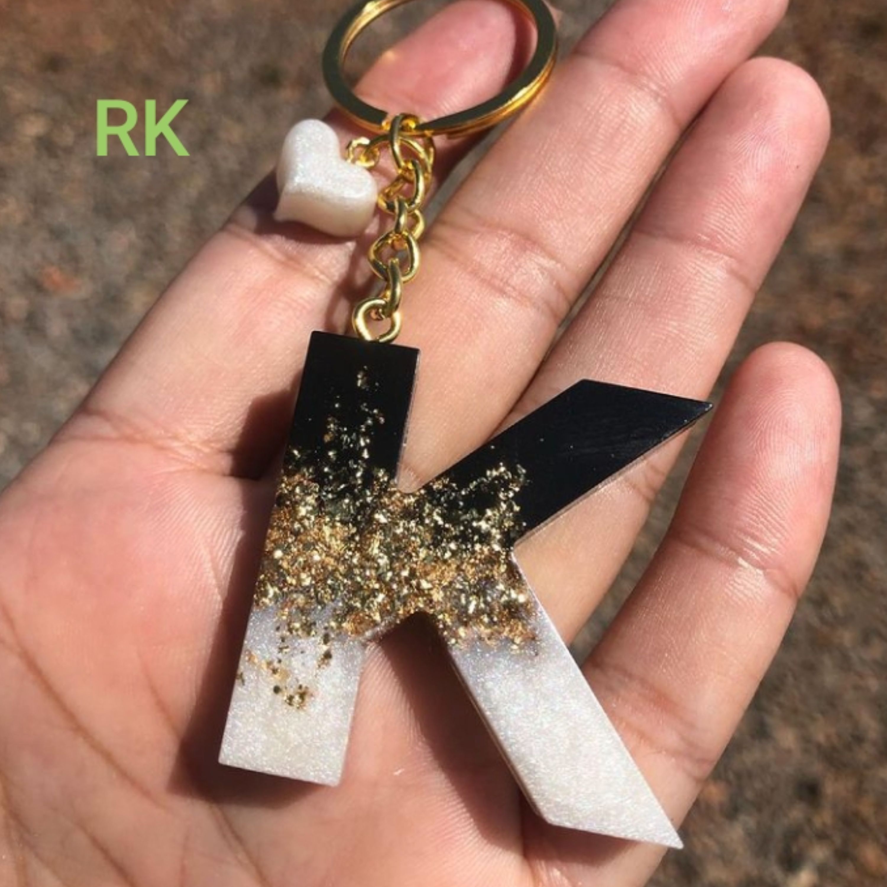 جاسوئیچی رزینی با ترکیب رنگ بسیار عالی و منحصر به فرد