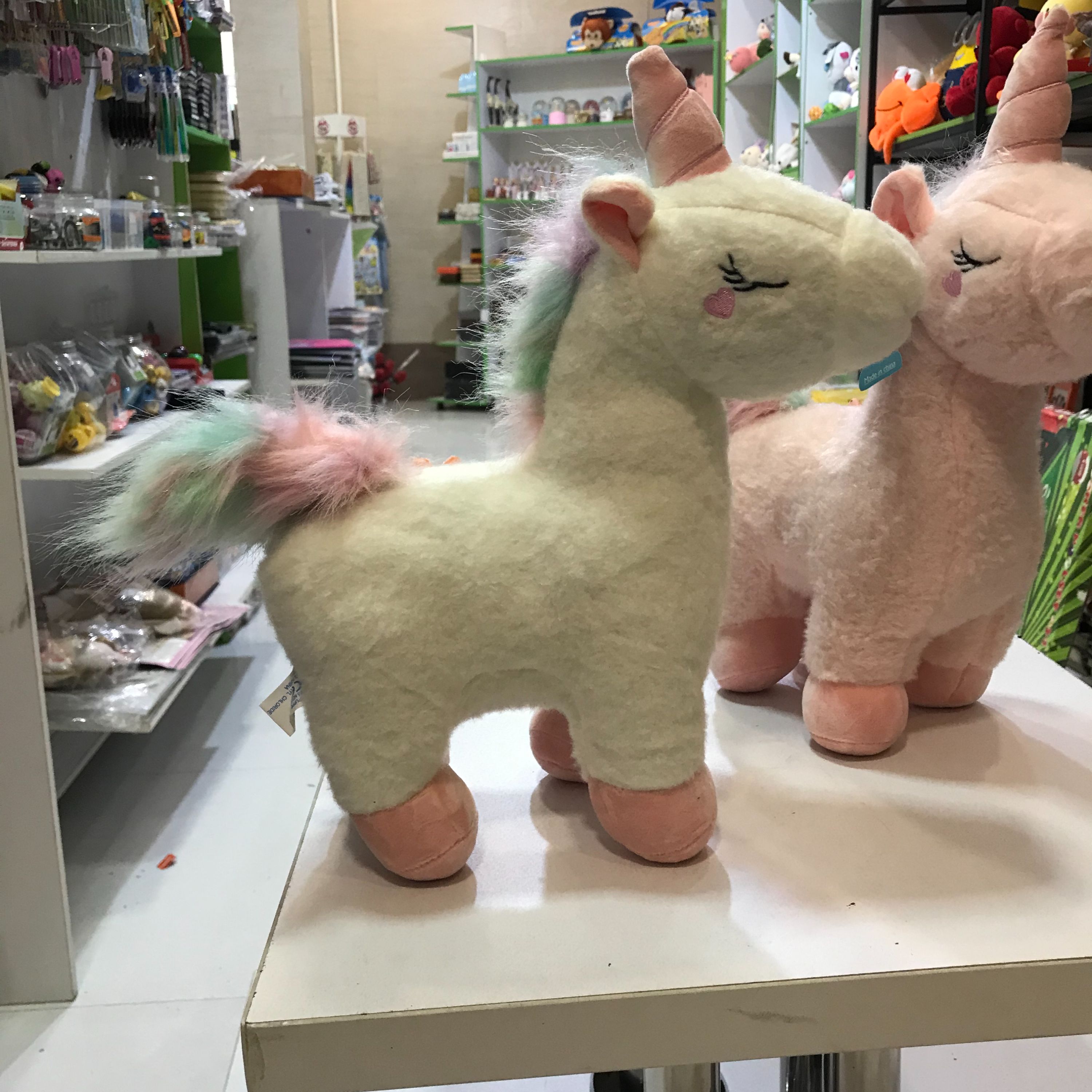 عروسک یونیکورن ایستاده