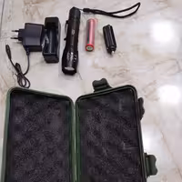 چراغ قوه شارژی و باطری خور پلیسی