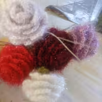 گلهای زیبای بافتنی زری دار