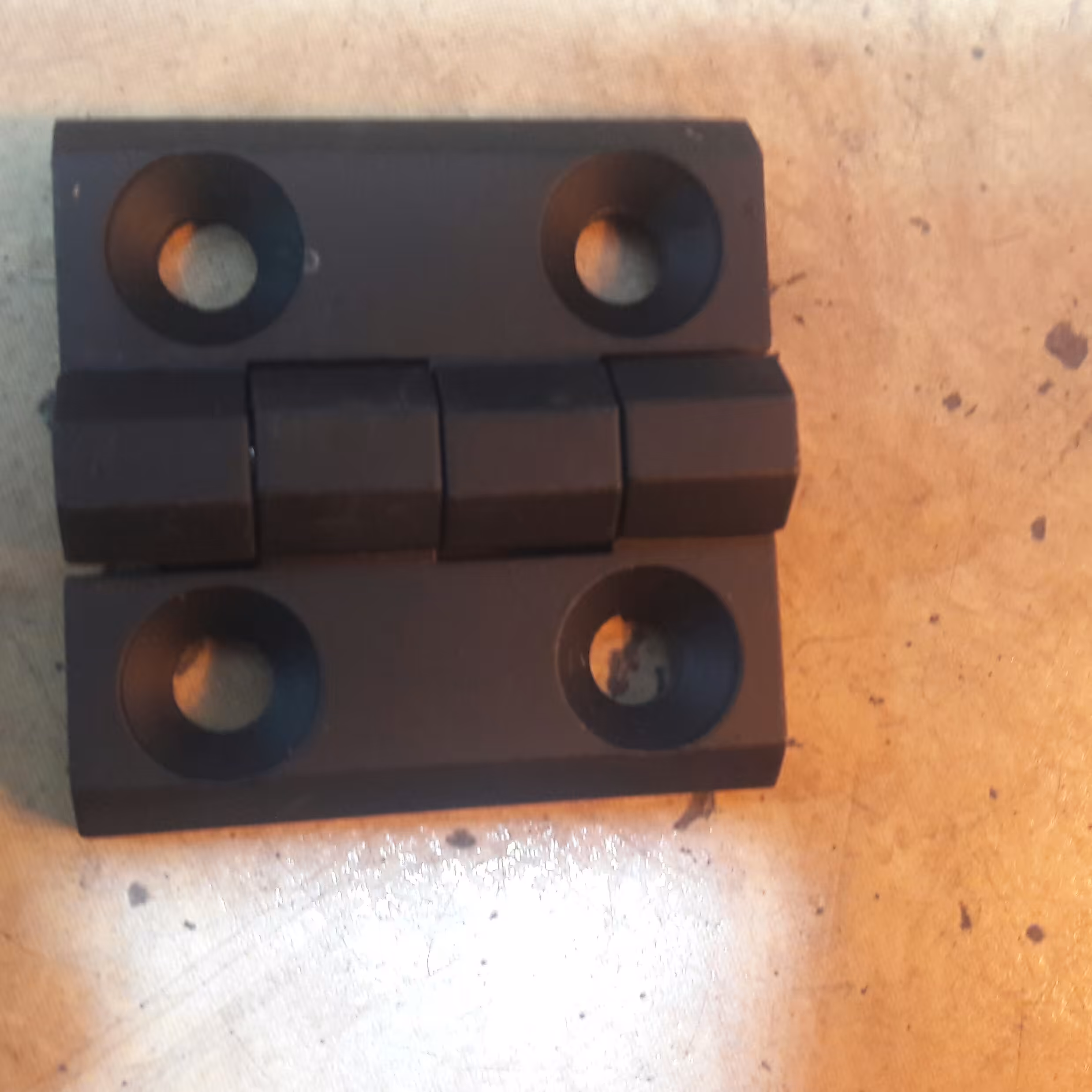 لولا کتابی تخت در سایز وانواع مختلف 