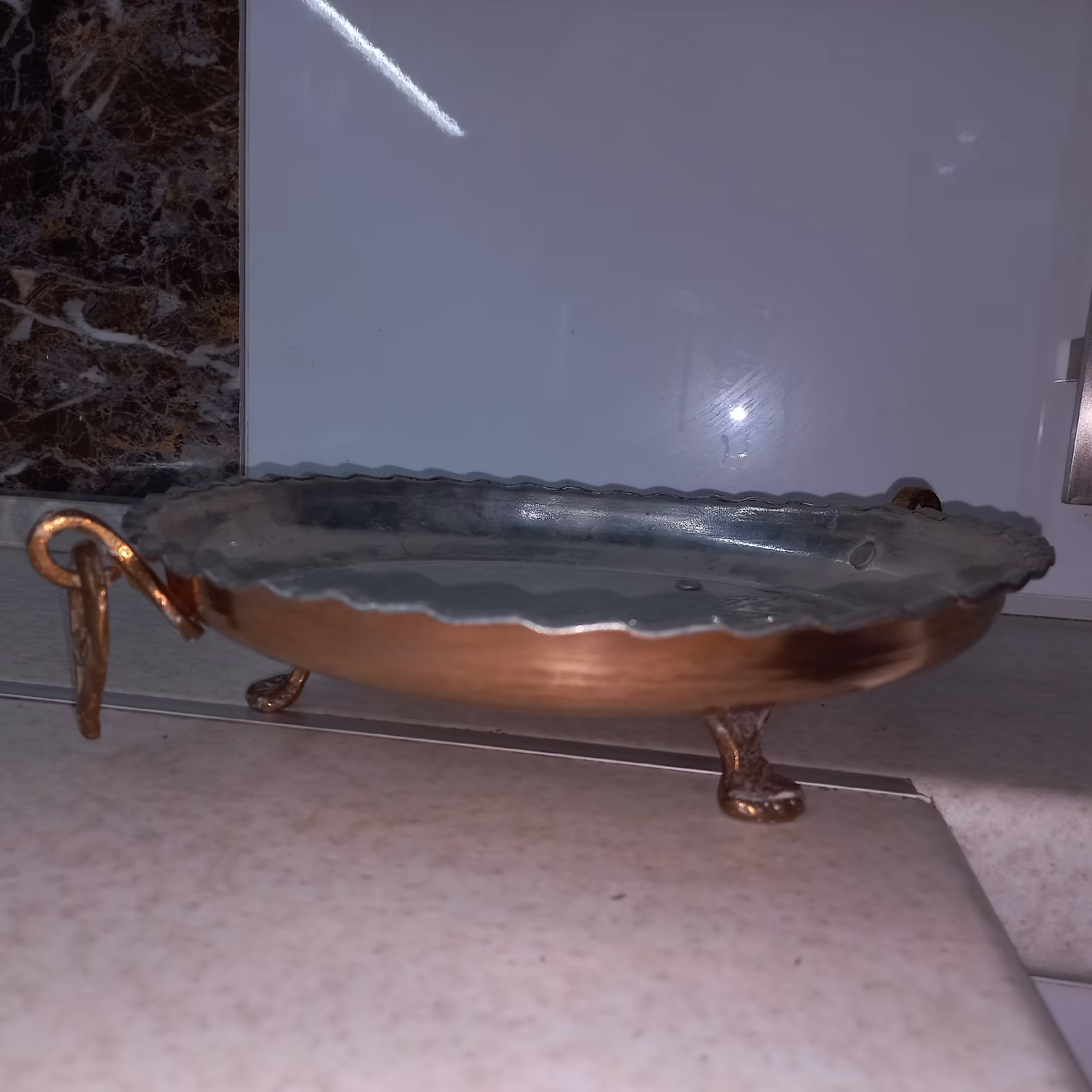 شیرینی خوری سه پایه کوتاه مسی سایز2قطر:33سانتی متر