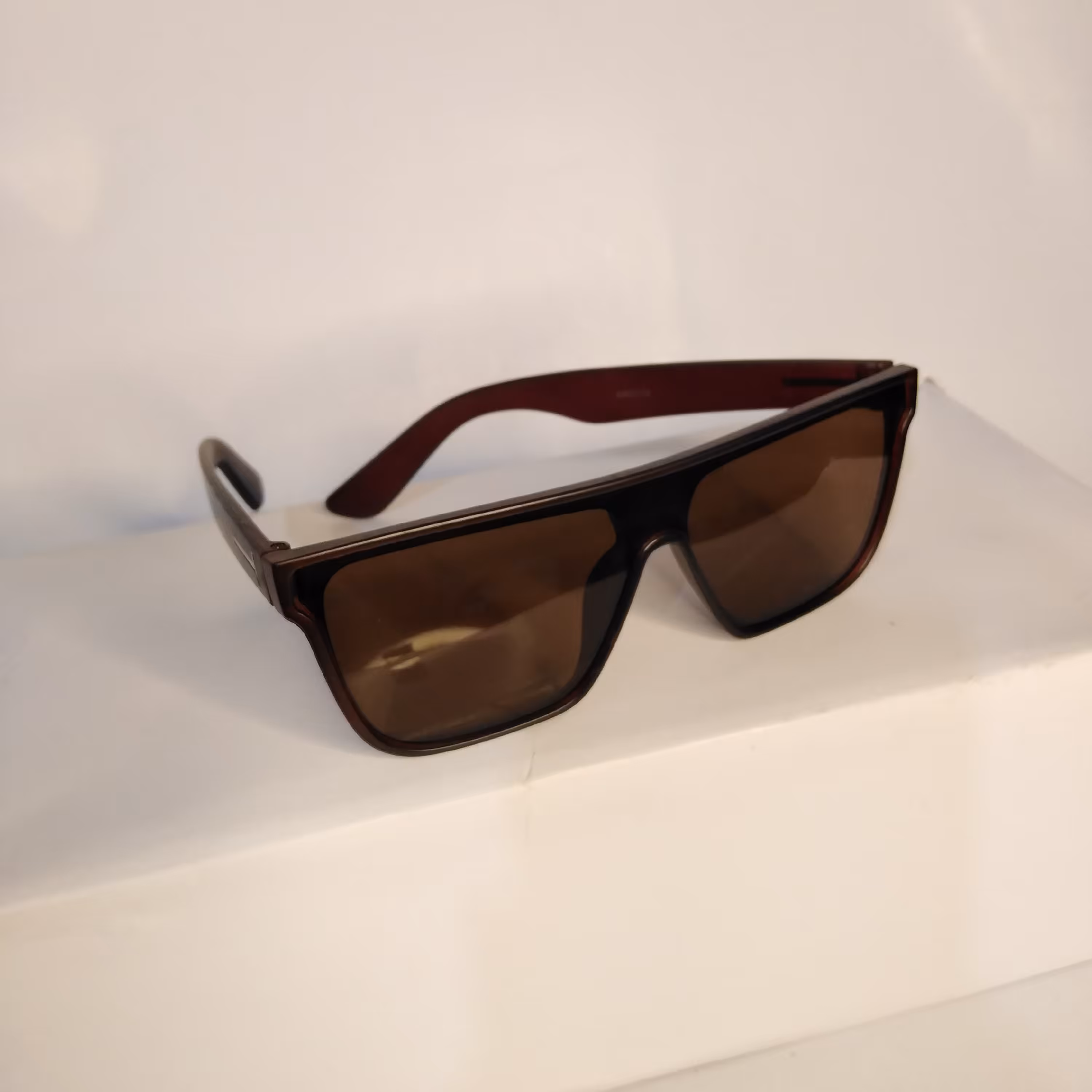 عینک افتابی مردانه شیشه قهوه ای مدل 3112