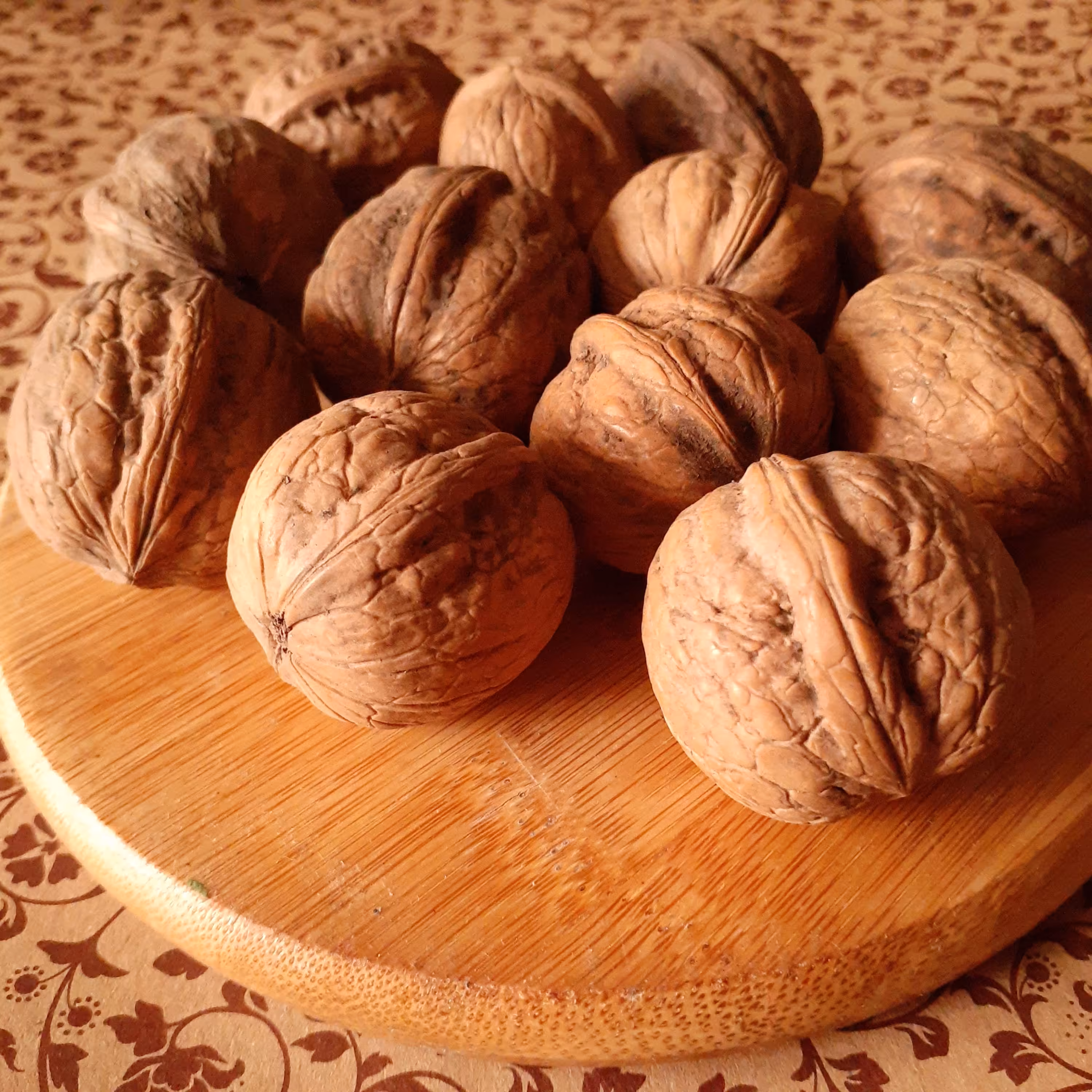 گردو تویسرکان سوپر کیفیت لوکس باراد لند (500 گرمی ) تضمین کیفیت