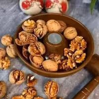 گردو شکن سنتی طرح چوب