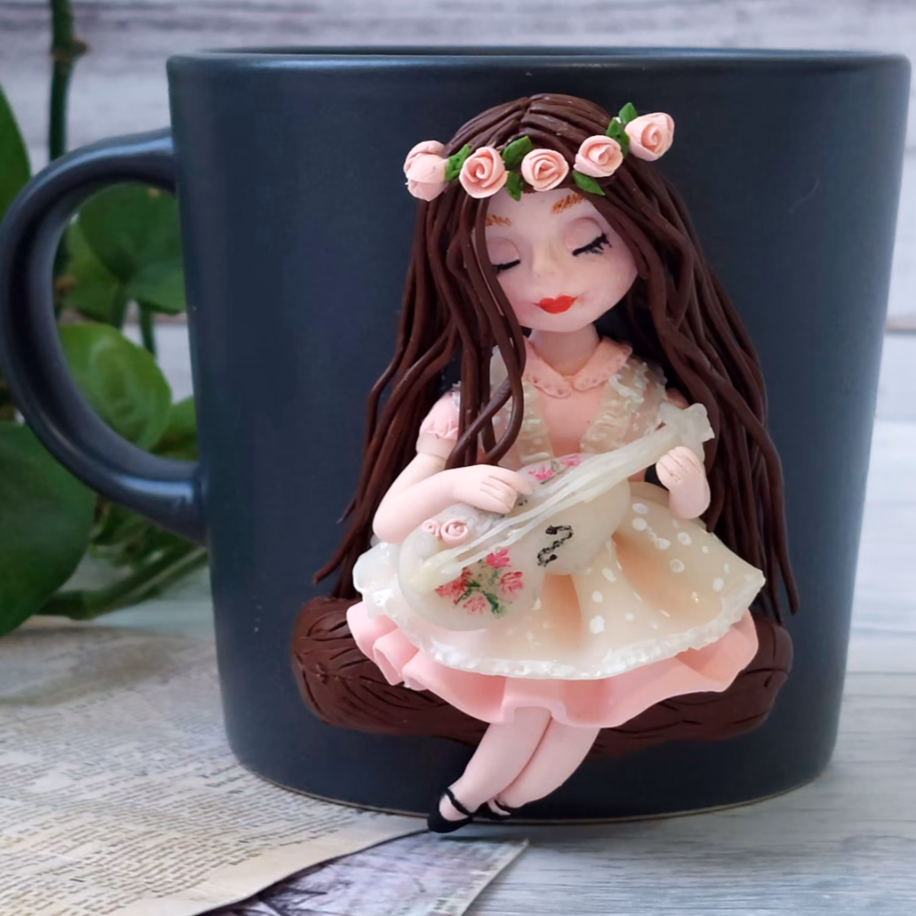 ماگ عروسکی ساخته شده با بهترین خمیر پلیمری داخل ایران 