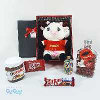 باکس کادو ولنتاین با عروسک گاو لباس قرمز