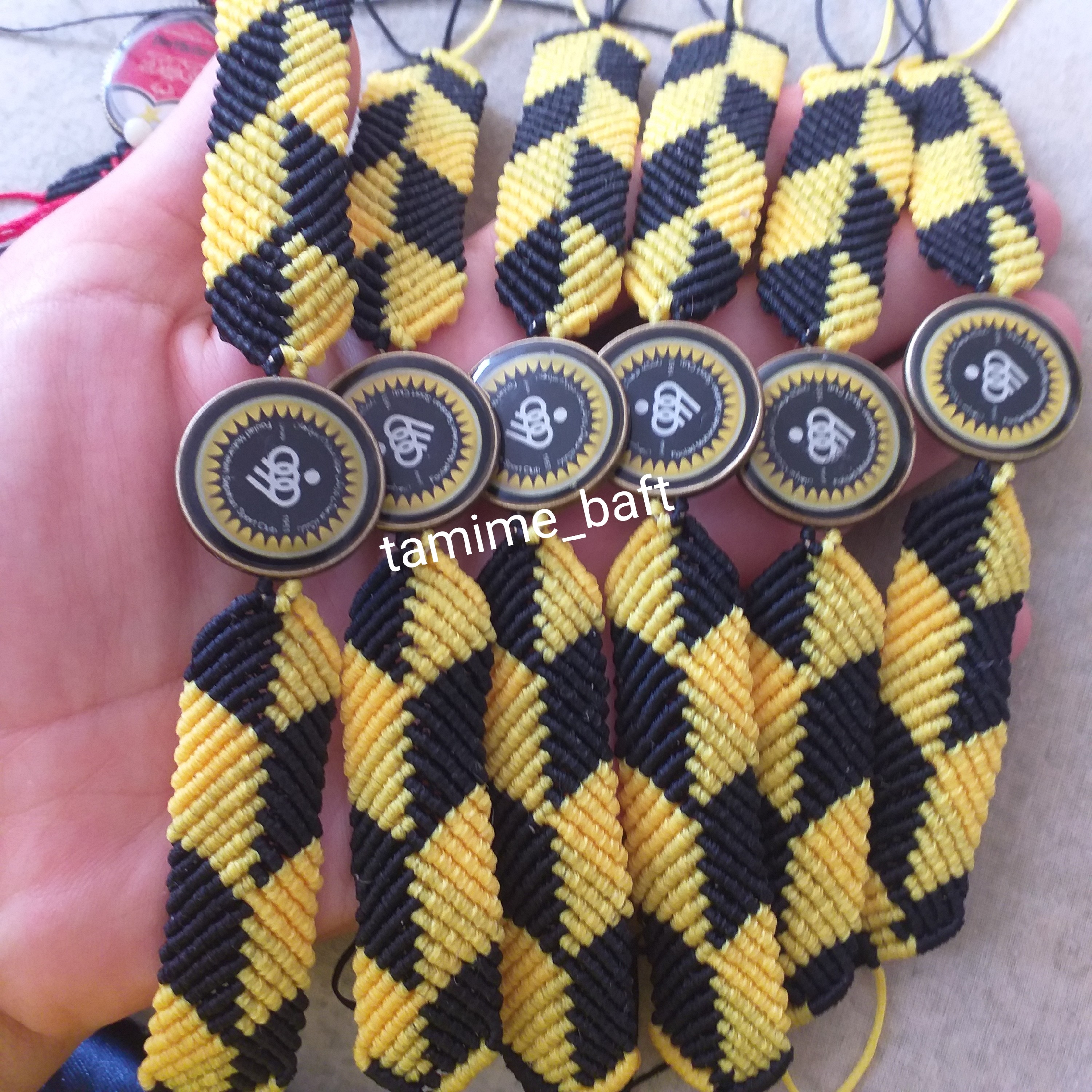 دستبند بافت میکرو مکرومه هنر دست با پلاک برنزی   رزین