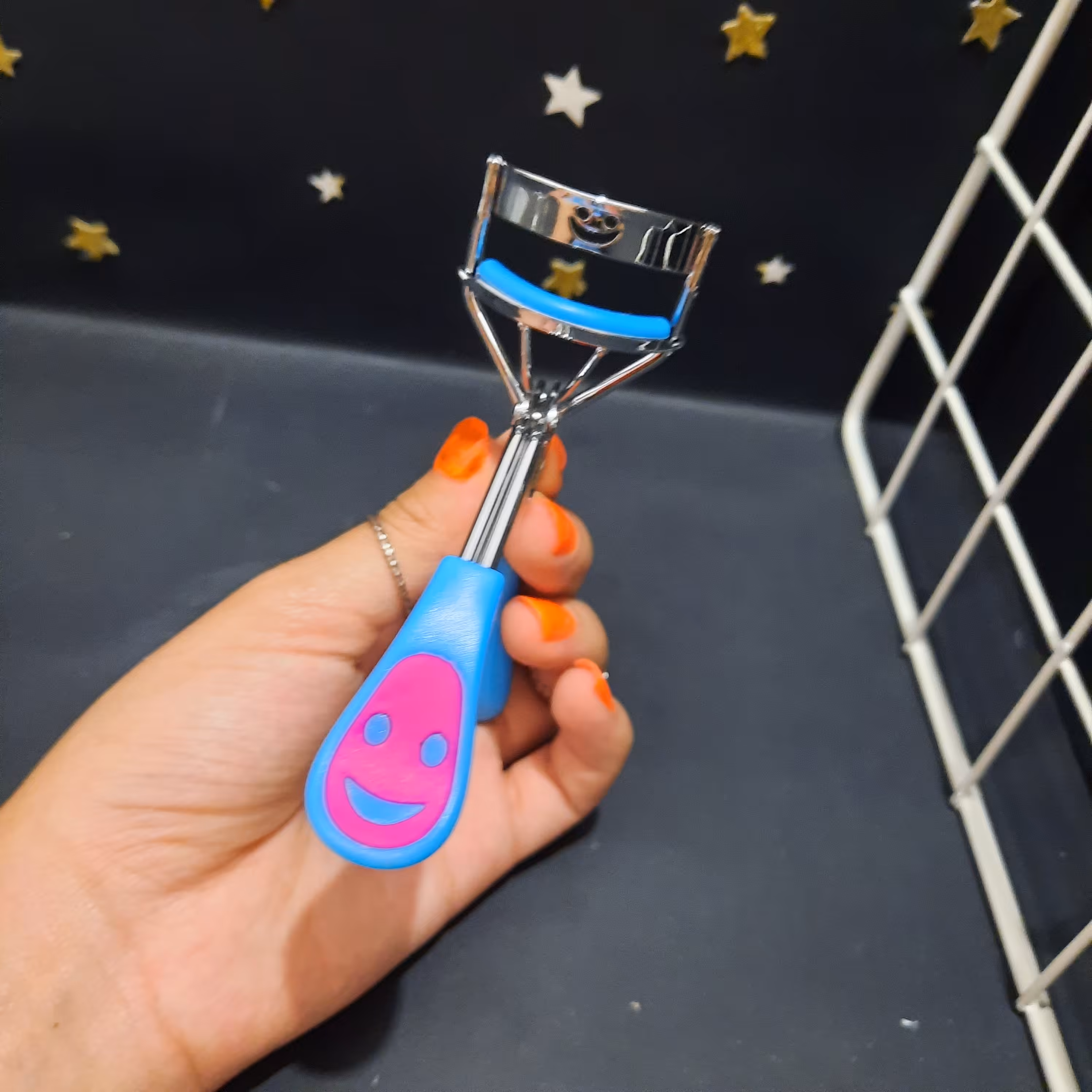 فرمژه طرح  لبخند جنس فلزی و دسته های نشکن (آبی)