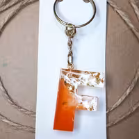 جاکلیدی رزینی طرح حرف انگلیسی اف F نارنجی 