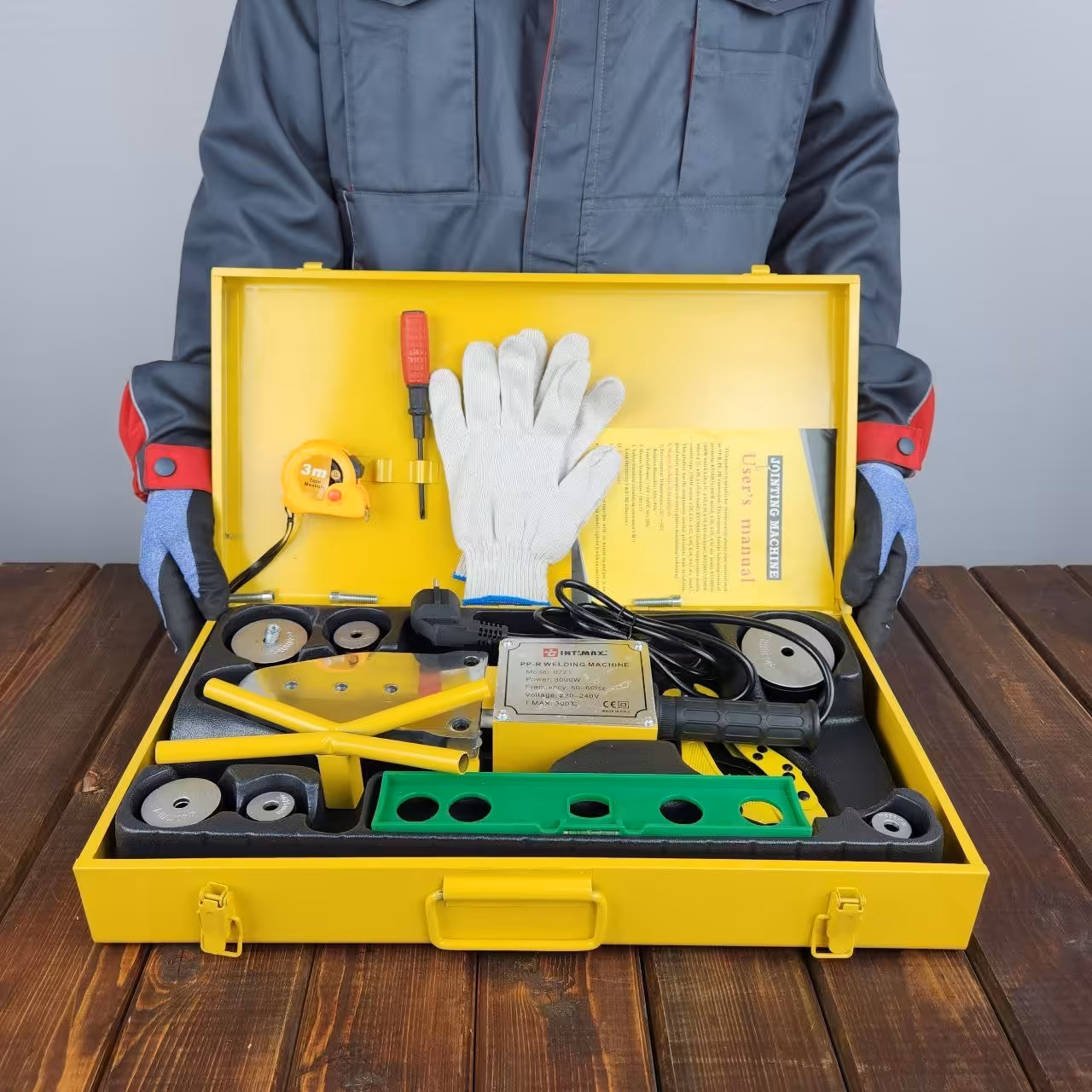 اتو لوله سبز با لوازم اینتیمکس مدل 0721