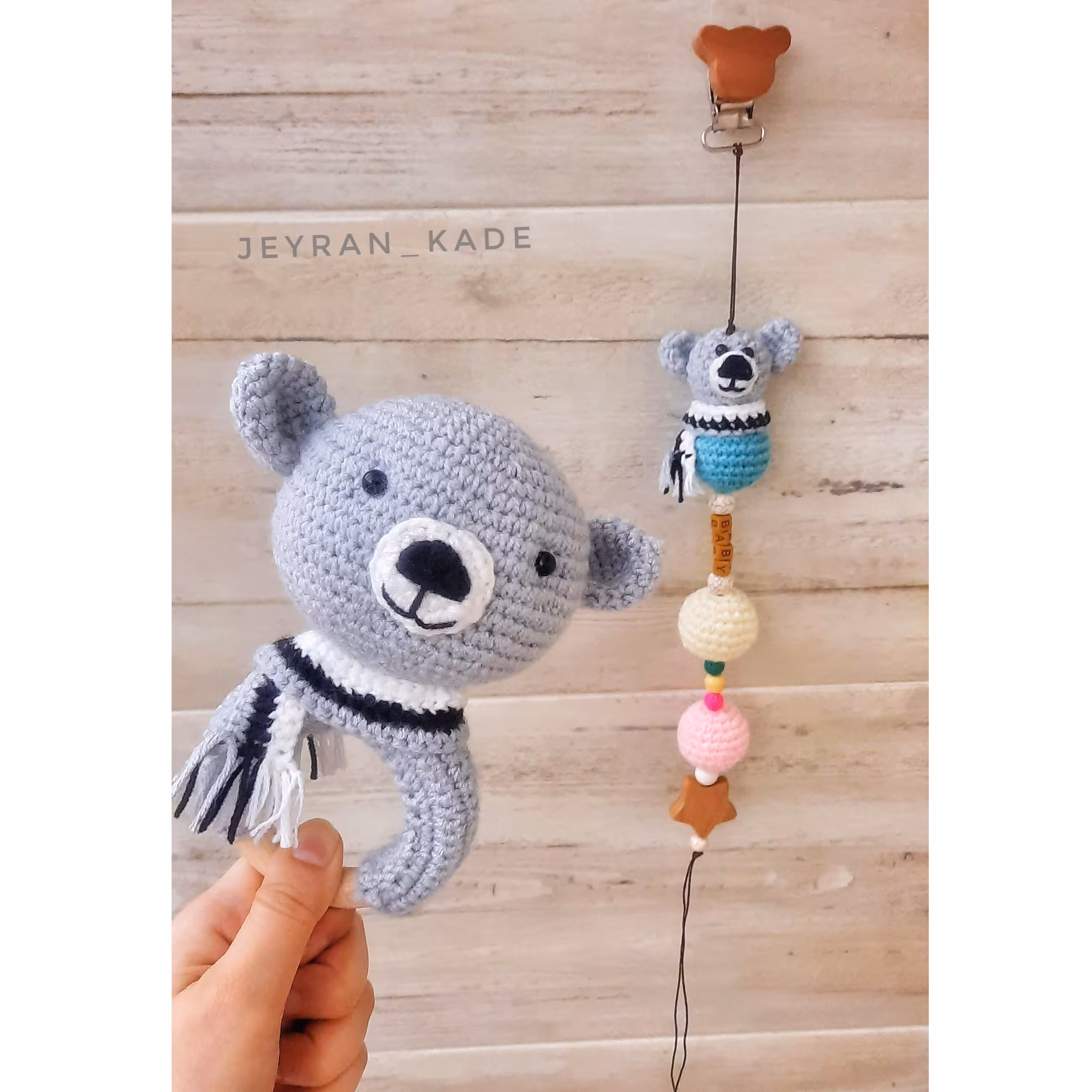 ست جغجغه و بند پستونک خرس طوسی  با مهره اسم نوزاد