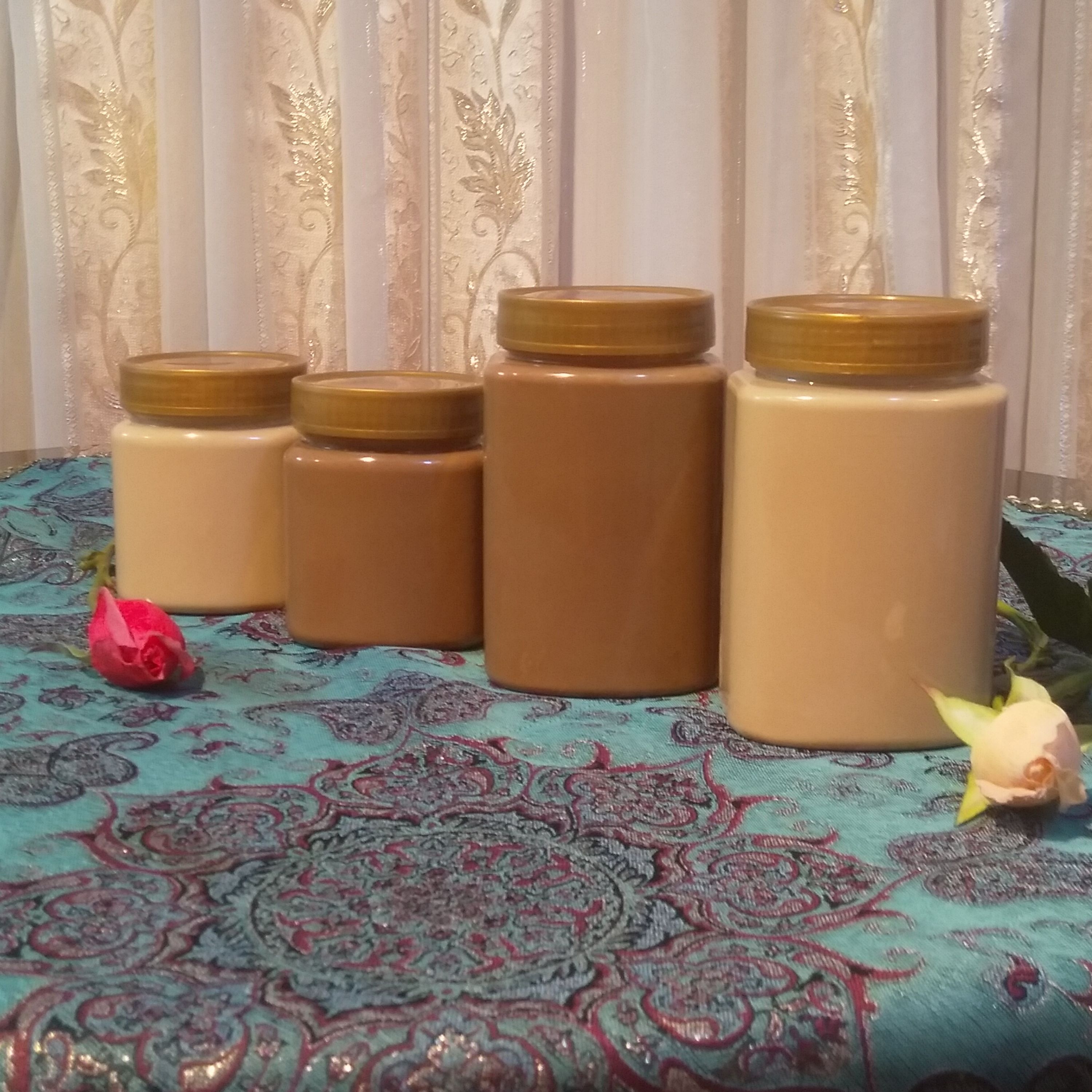 ارده کنجد ایرانی ساده با طعمی بسیار عالی دارای سیب سلامت