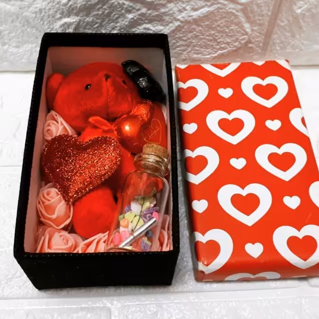پک هدیه روز عشق باکس قرمز