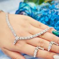 سرویس نقره 925 روکش طلا سفید  قالب طلا  همراه با فاکتور سر برگ دار