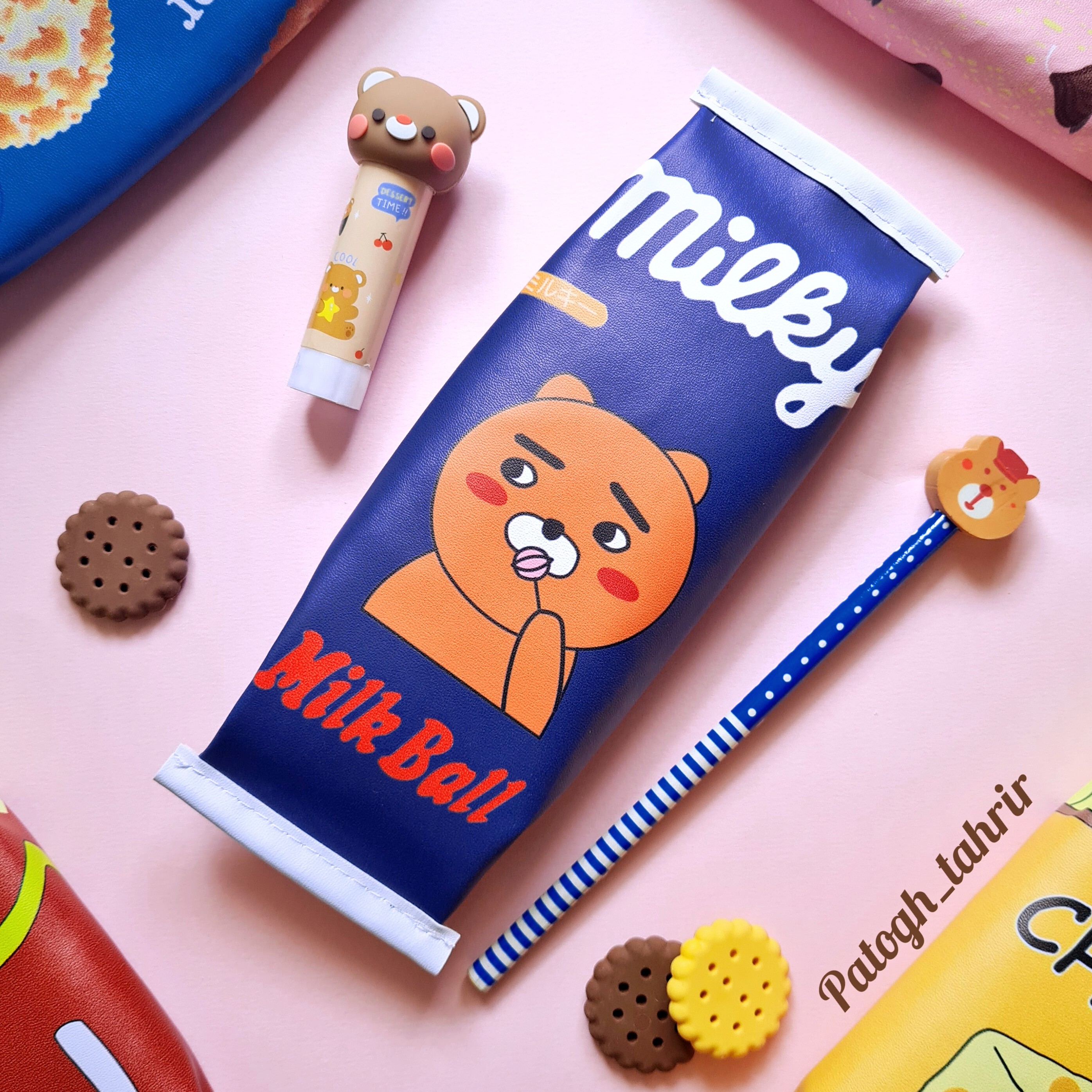 جامدادی فانتزی کاملا جادار مدل پاکتی طرح خرسی آبی