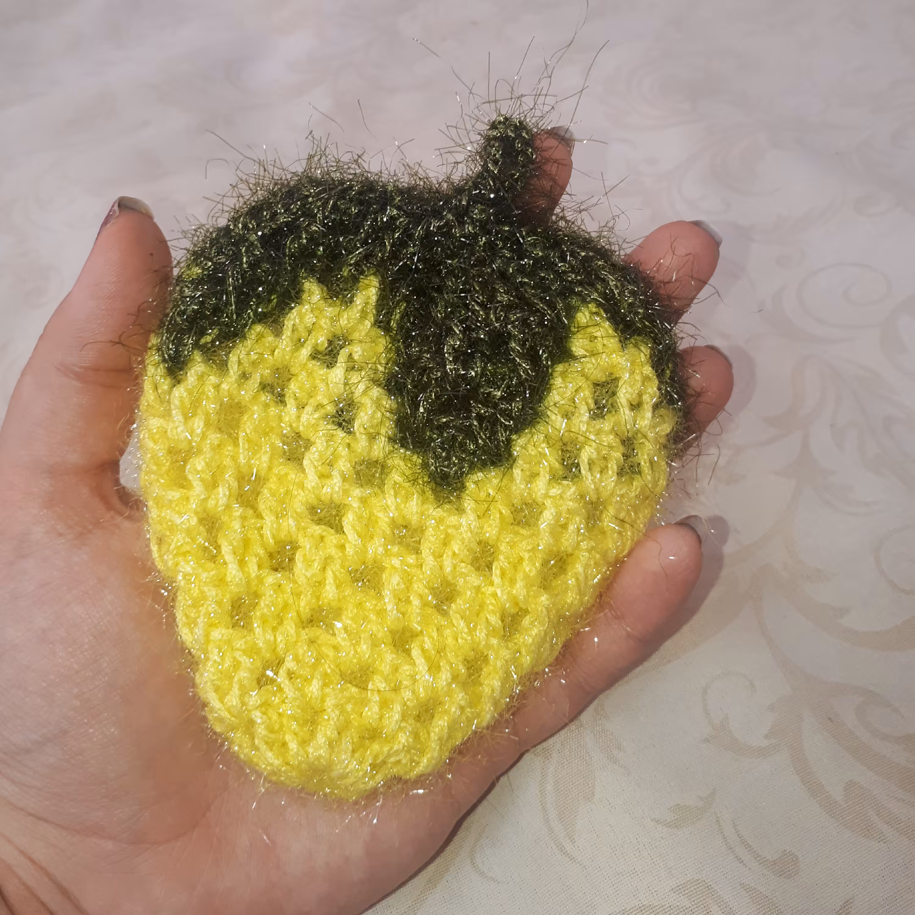 اسکاچ توت فرنگی بافتنی