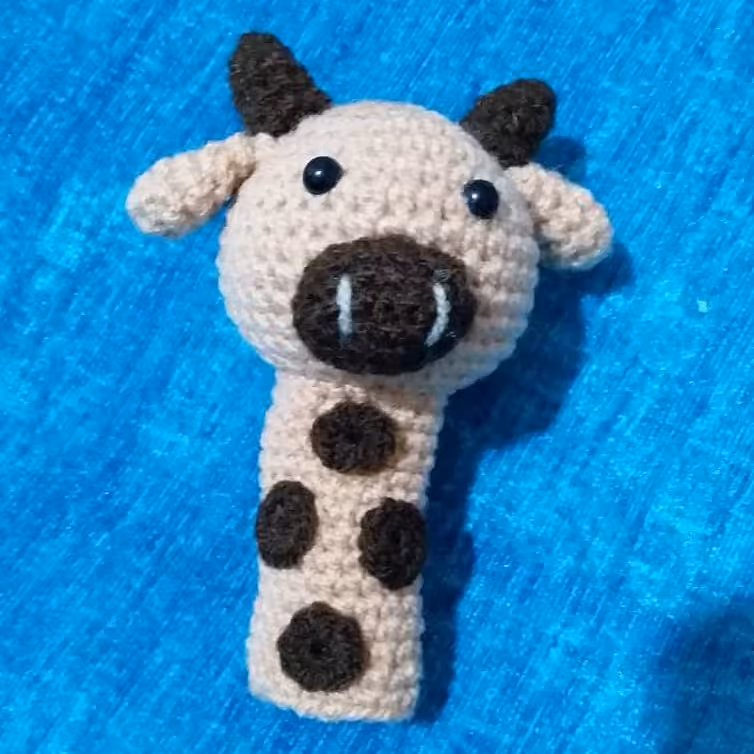 عروسک انگشتی گاو بافتنی