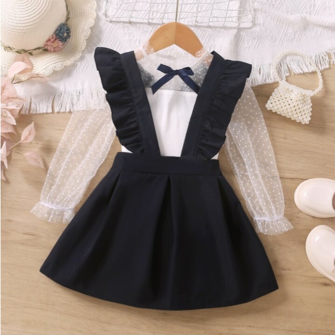 شومیز و دامن پیش بندی دخترانه