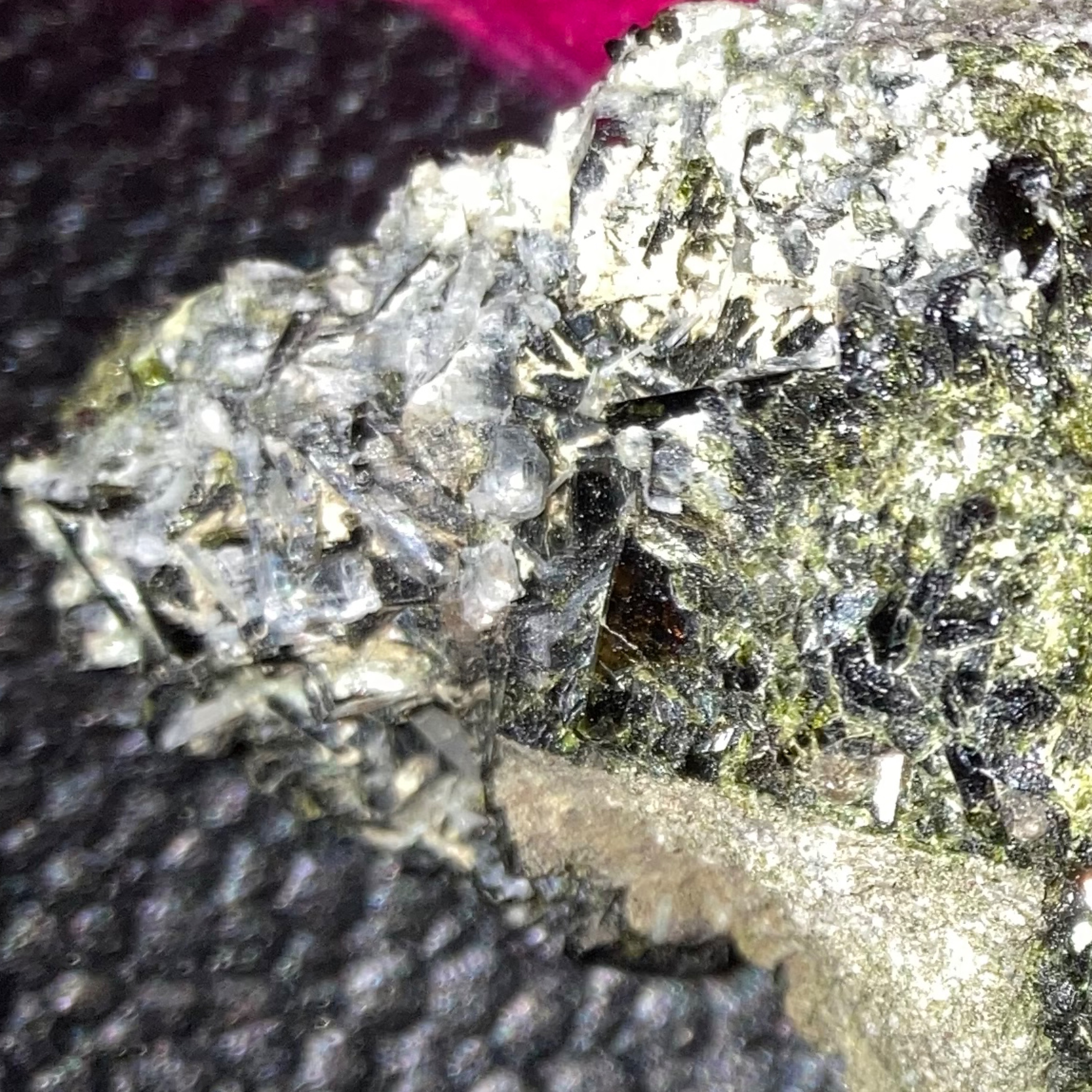 سنگ راف اپیدوت 