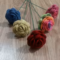 گل رز بافتنی