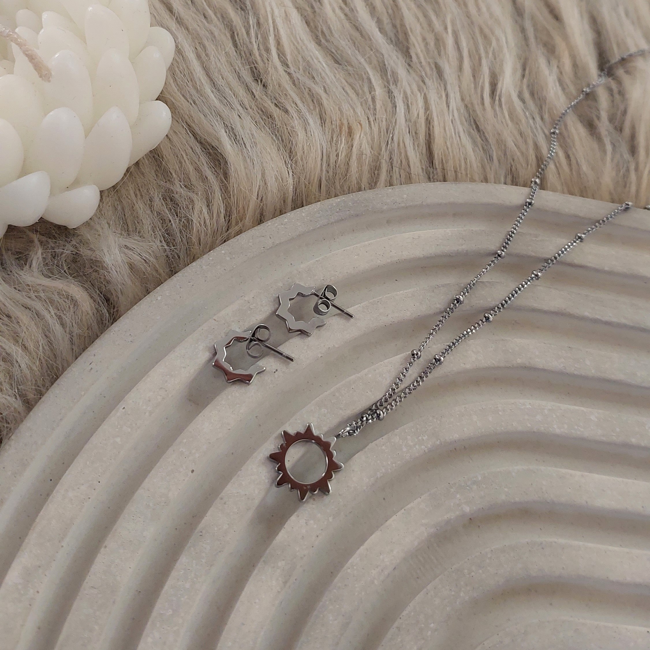 نیم ست استیل خورشید با زنجیر