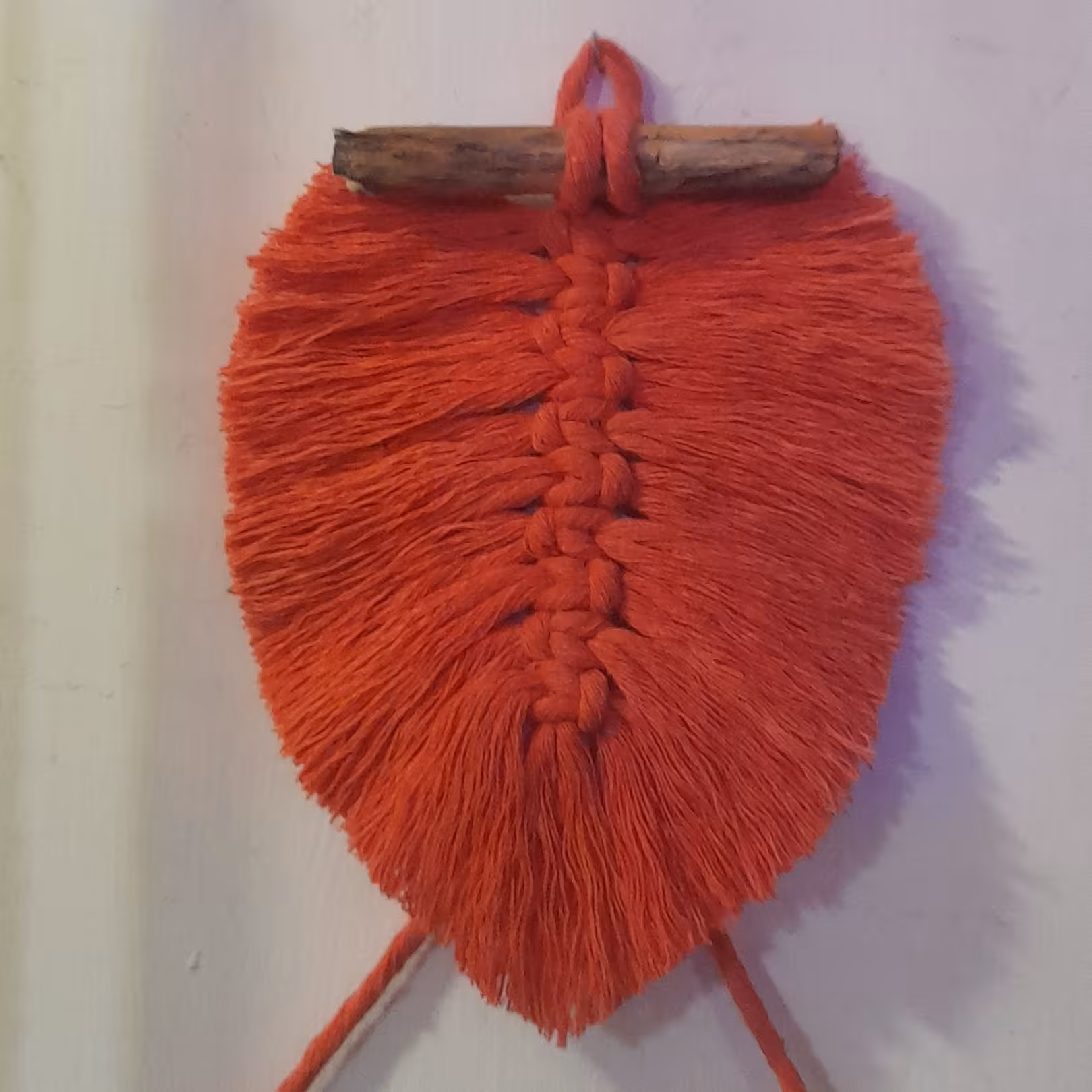 دیوارکوب مکرومه تک برگ( پسکرایه)