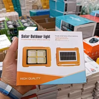 پرژکتور شارژی و خورشیدی