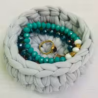 سبد زیورآلات تریکو