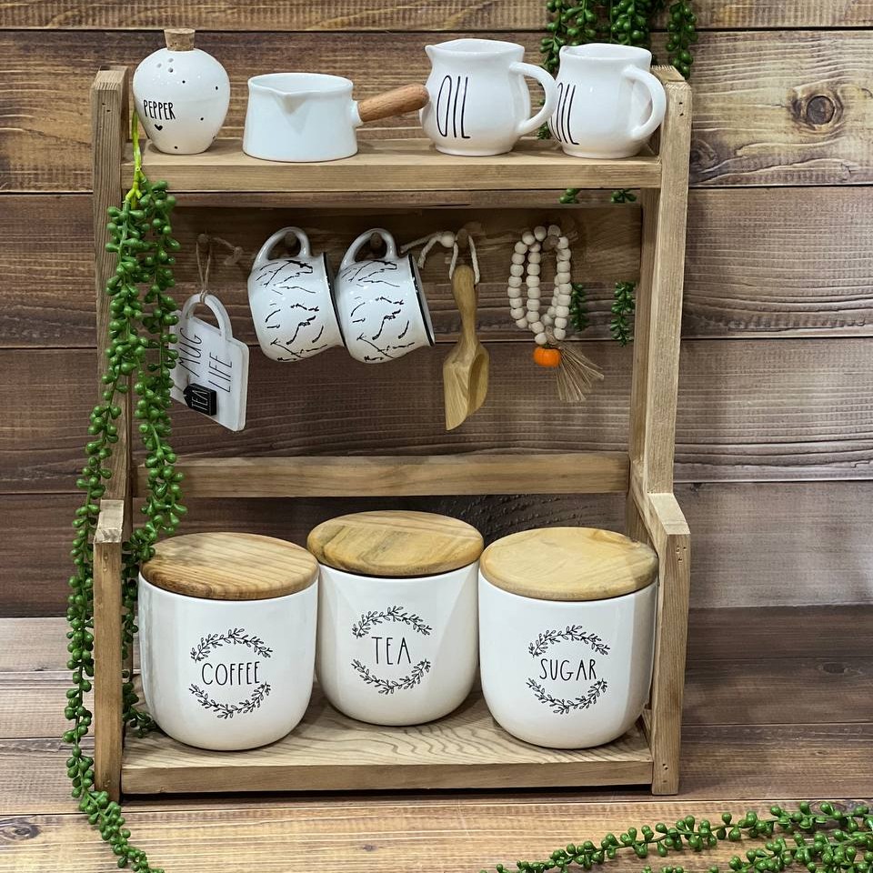 استند چوبی بزرگ