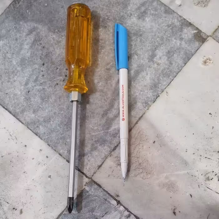 پیچگوشتی چهار سو فولادی چکش خور