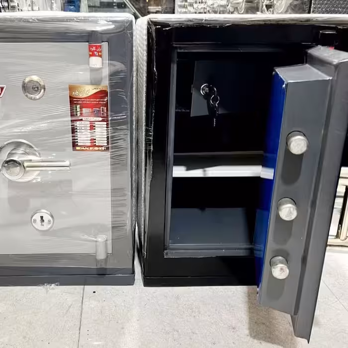 گاوصندوق  مدل 250KK پوشه خور با وزن تقریبی 110 کیلوگرم (پس کرایه)