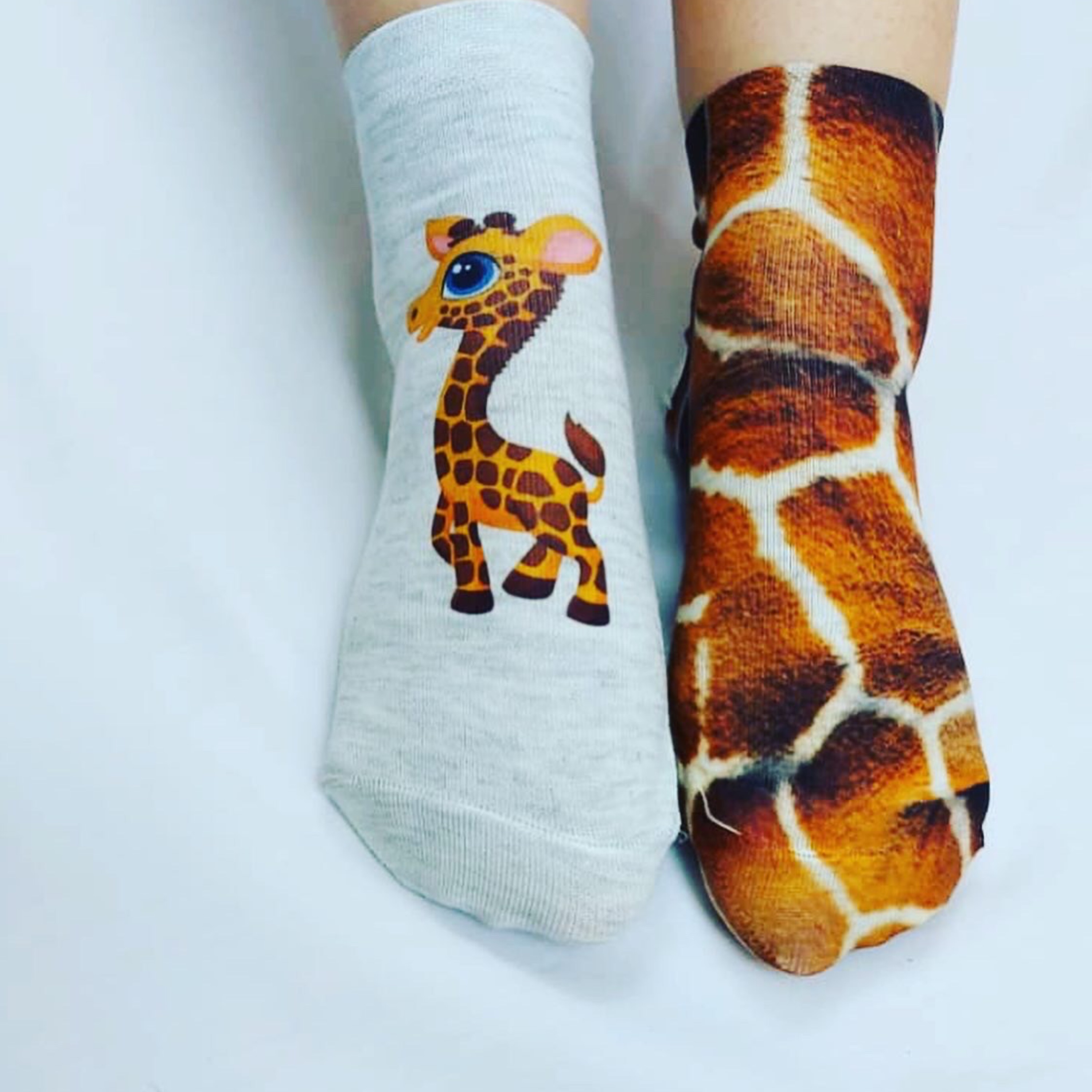 جوراب زرافه چاپی بزرگسال