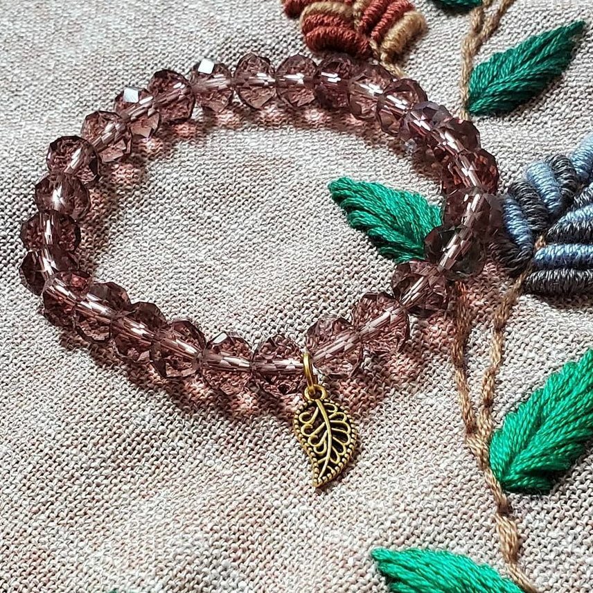 دستبند آویز برگ