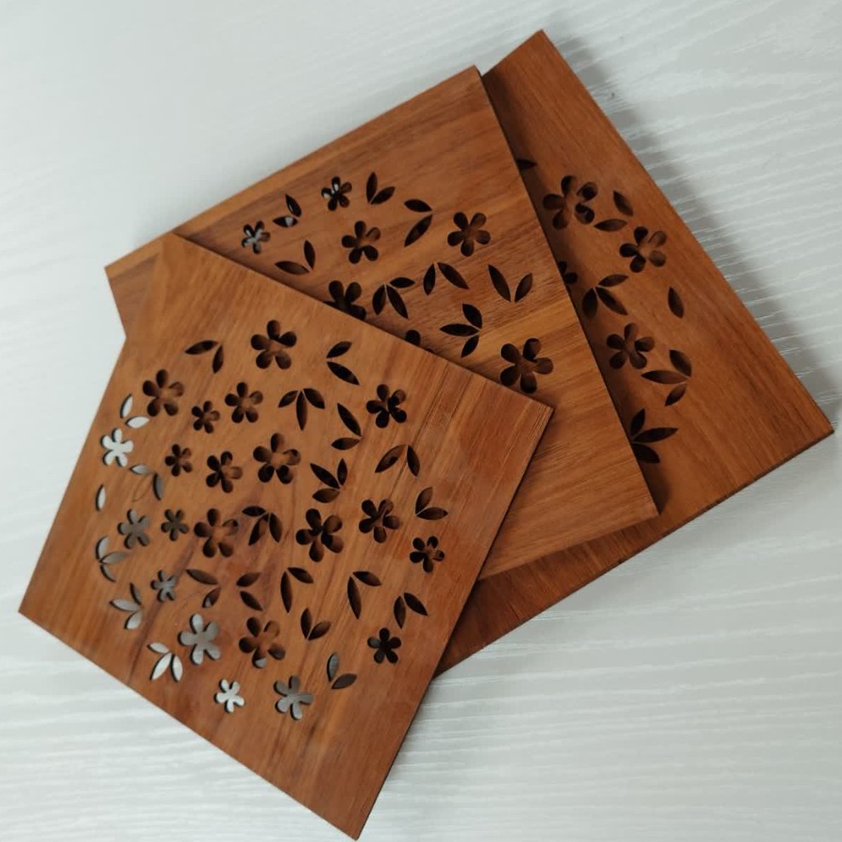 زیر بشقابی طرح گل