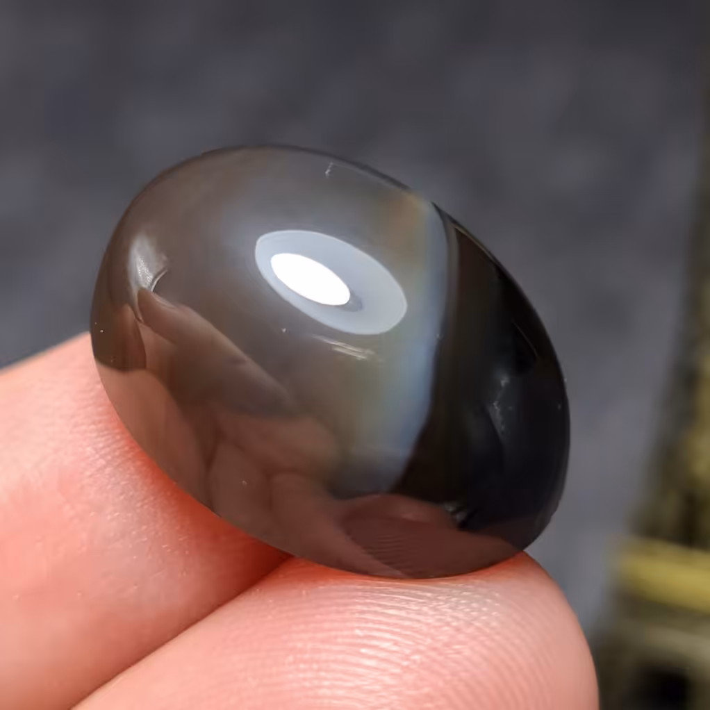 نگین فوق العاده زیبای سنگ صد درصد طبیعی عقیق جزع خاص خراسانی اصل معدنی
کد 27059