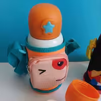 قمقمه  استیل دوجداره با کیف برزنتی  وارداتی و دو تا سری مختلف 